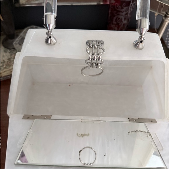 Vintage Lucite Purse: Circa 1940s-50s White w/Clear Handle : EUC : Rare Design - Picture 6 of 9